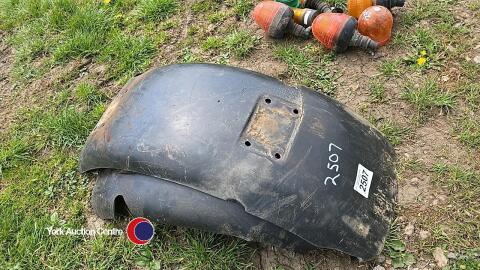 JCB telehandler mud guards