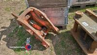 65mm miller digger quick hitch - 2