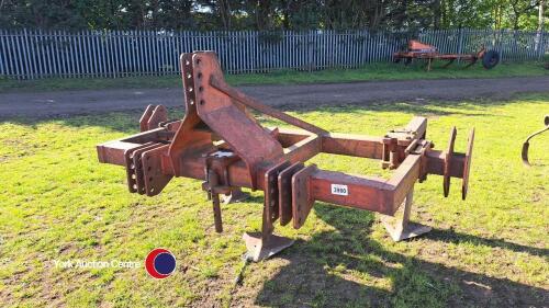 3 leg subsoiler