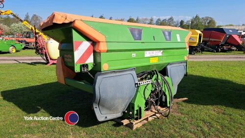 Amazone Profi fertiliser spreader, 24 - 36m discs, control box in the office