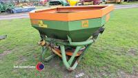 Amazone ZA-OC fertiliser spreader