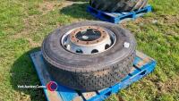 Golden Crown tyre plus rim, AD153, 295/80R22.5, 10% tread