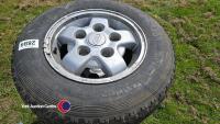Land Rover Discovery alloy wheels with good tyres - 2