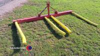 Double bale lifter/cuddler, fits on 3 point linkage