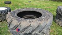Pair of Michelin 650/65R42 tyres - 2