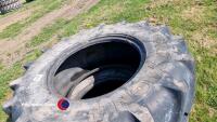 2x Vredestein 480/70R28 tyres removed tubeless - 2