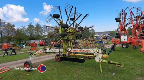 Claas Liner 680L twin rotor rake