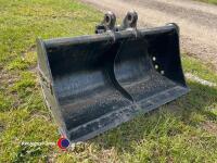 JCB 30in mini digger bucket, unused - 2
