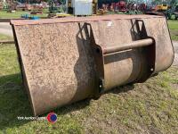7ft grain bucket Manitou bracket - 3