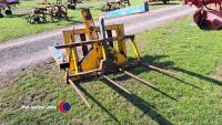 Box tippler, pin and cone brackets - 3