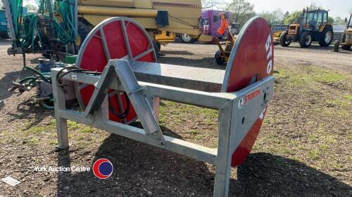 Storth Contractor reeler, heavy duty hydraulic gearbox drive. Carrying capacity of 1000m, 2022 hardly used