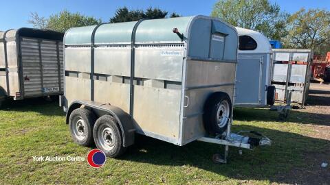 Richardson cattle trailer, twin axle, new lights and brakes all been done