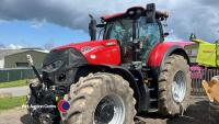 Case 300 CVX Optum tractor with GPS System, NX19 AEJ, 2582 hours. Hydraulic top link, 50kph, air brakes - 2