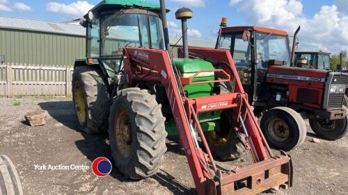 John Deere 2650 4wd tractor with loader