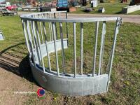 New sheep ring feeder