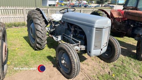 Ferguson TEA 20 petrol tractor 1953 make c/w log book