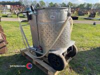 Holm & Laue 260L milk taxi and pasteuriser, spares or repairs - 2