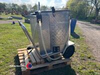 Holm & Laue 260L milk taxi and pasteuriser, spares or repairs - 3