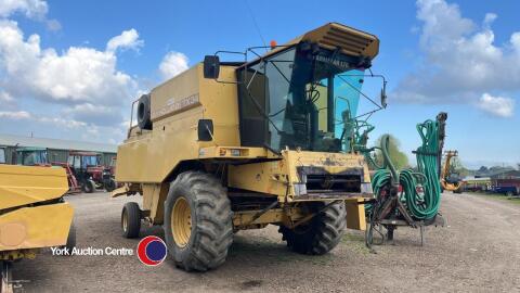 New Holland TX34 combine c/w 15ft cut, 3900hrs, L27 VAG, key in office