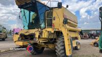 New Holland TX34 combine c/w 15ft cut, 3900hrs, L27 VAG, key in office - 2