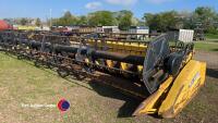 New Holland 30ft combine Vario header - 2