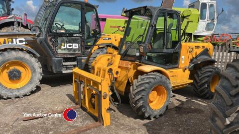 JCB 520-50 teleporter, hydraulic quick hitch, 3rd service, on wide tyres. Full V5, 2003, key in office