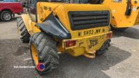 JCB 520-50 teleporter, hydraulic quick hitch, 3rd service, on wide tyres. Full V5, 2003, key in office - 6