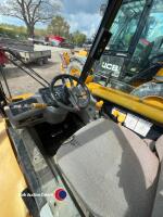 JCB 520-50 teleporter, hydraulic quick hitch, 3rd service, on wide tyres. Full V5, 2003, key in office - 8