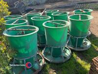 10 x Osbourne big wheel pig feeders - 3