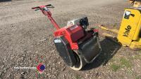 Fairport FVR580 580mm wide vibrating roller, Honda engine, working - 3