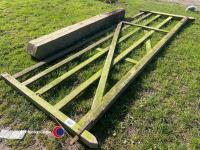 12ft wooden gate and post