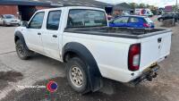 2009 Nissan NP300 Workmate D/C 4WD pickup - MX59 YOW - 2.5 diesel - HPi clear - MOT 20.9.25 - 4 former keepers - V5 in office - Mileage discrepancy (August 2018 mileage 93,000 - September 2019 mileage 57,000) - 4