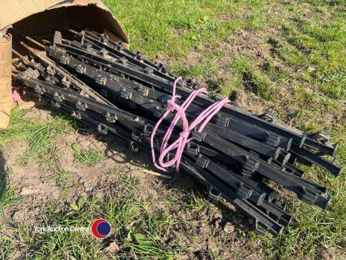Electric fence reels and corner posts