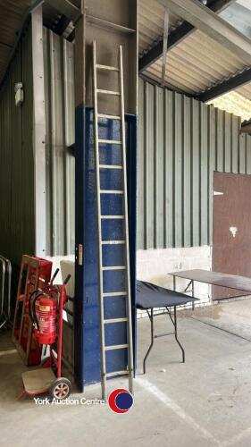 Aluminium ladder