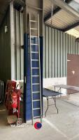 Aluminium ladder