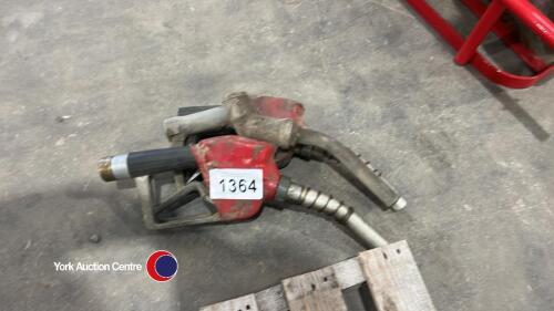 3 x fuel delivery nozzles