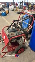 Pressure washer with Lincoln engine - 4