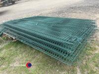 Green fencing panels, like new - 2