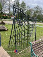 Pair of garden gates - 3