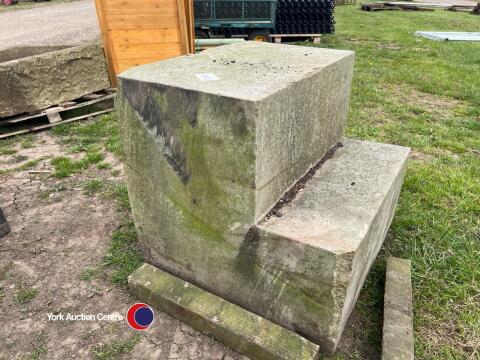 Old stone mounting step