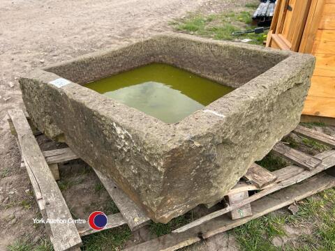 3ft 2in x 3ft 2in stone trough
