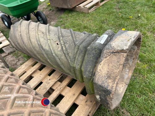 Antique decorative chimney pot