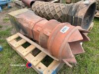 Antique decorative chimney pot - 3