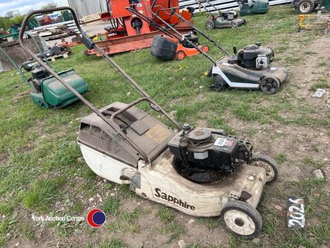 Rotary mower with Tecumseh engine