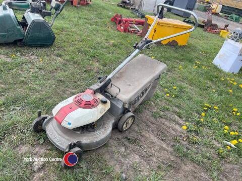 Honda HR17 mower