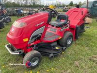 Countax 600H lawn mower with powered collector