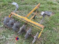 Atco 20in mower spiker - 2