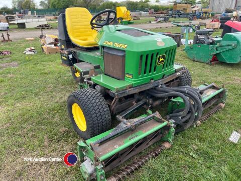 John Deere 2653A ride on triple mower fitted Yanmar diesel engine