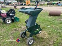 Bolens Junior Tomahawk petrol chipper shredder - 3
