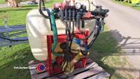 Hardi sprayer new booms - 3